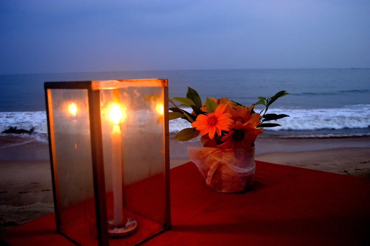 Dilena Beach Inn Тангале Екстериор снимка